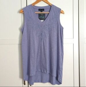 FAITH & ZOE | Sleeveless Blue Floral V-Neck Top Size Small